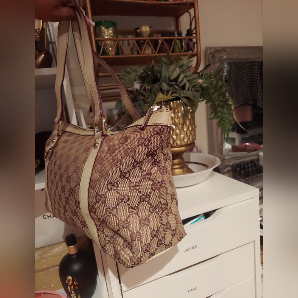 Vintage Gucci GG Canvas Abbey Medium Shoulder Bag - Picture 10 of 16
